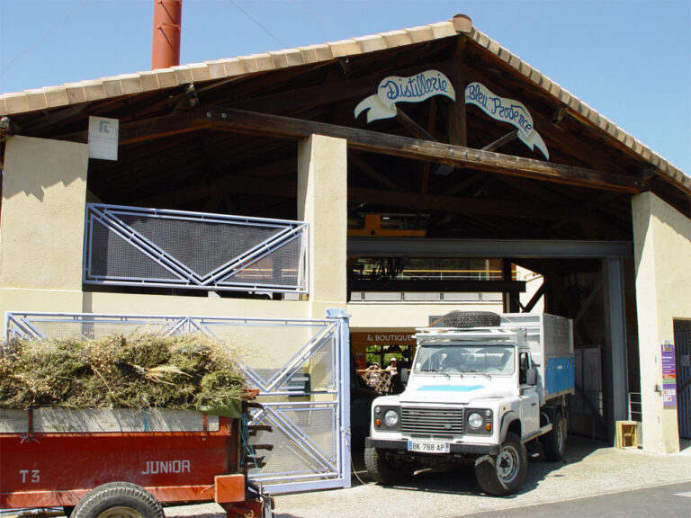  Distillerie de Nyons